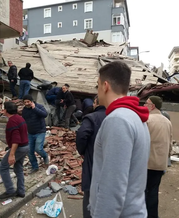 Son dakika haberi: İstanbul Kartal'da bina çöktü! İşte olay yerinden kareler