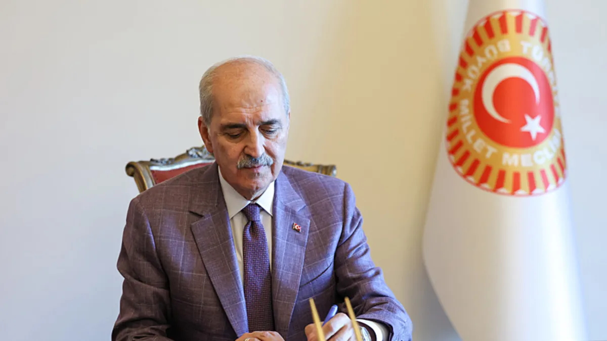 TBMM Başkanı Kurtulmuş: Yeni dönemi hep birlikte inşa edeceğiz haber görseli
