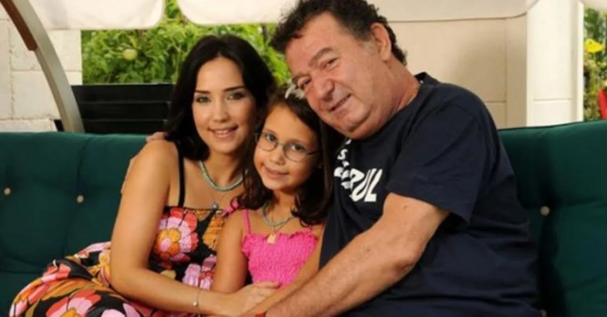 kayahan in kizi asli gonul genc kiz oldu kayahan in 20 yasindaki kizi asli gonul acar duru guzelligiyle mest etti galeri magazin