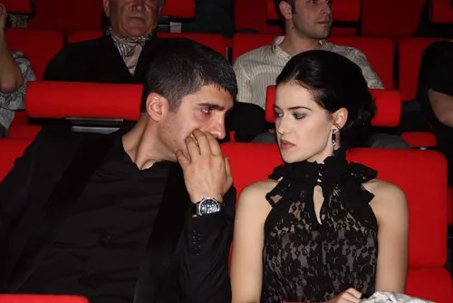 Özcan Deniz-Fahriye Evcen çifti