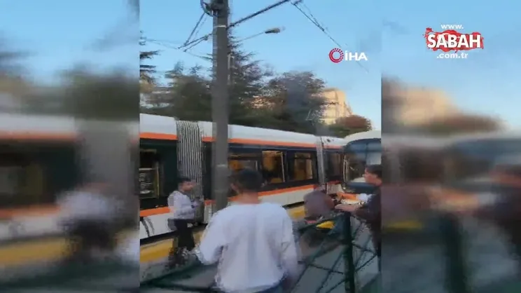 Tramvayda çıkan yangın paniğe neden oldu