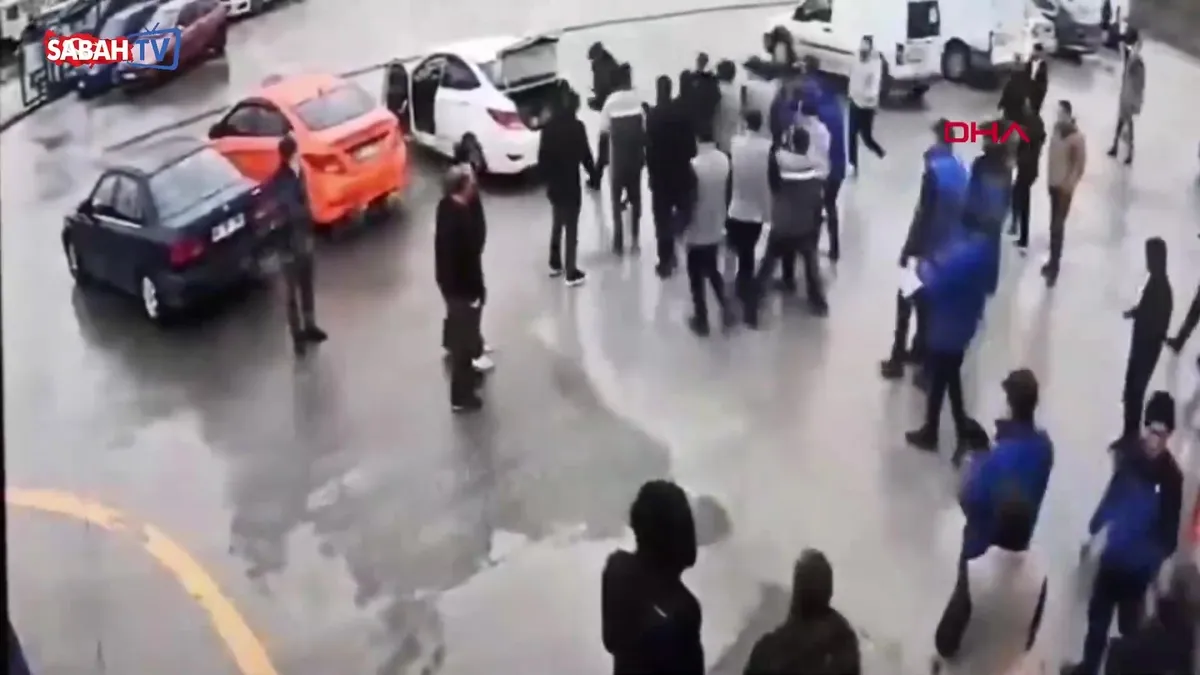 Polis memurunun hayatını kaybettiği kavganın görüntüleri ortaya çıktı | Video videosunu izle Polis memurunun hayatını kaybettiği kavganın görüntüleri ortaya çıktı | Video videosunu izle