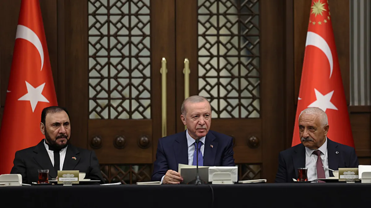Son dakika | Başkan Erdoğan Muharrem Orucu İftar Programı’nda konuştu: Kerbela’nın acısı hala yüreğimizde Son dakika | Başkan Erdoğan Muharrem Orucu İftar Programı’nda konuştu: Kerbela’nın acısı hala yüreğimizde