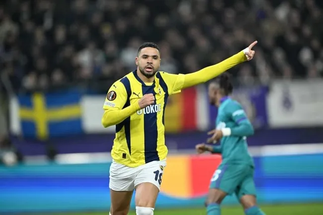 fenerbahce-harekete-gecti-transfer-yasagini-tek-odemeyle-kaldiracak-1790490224107.jpeg