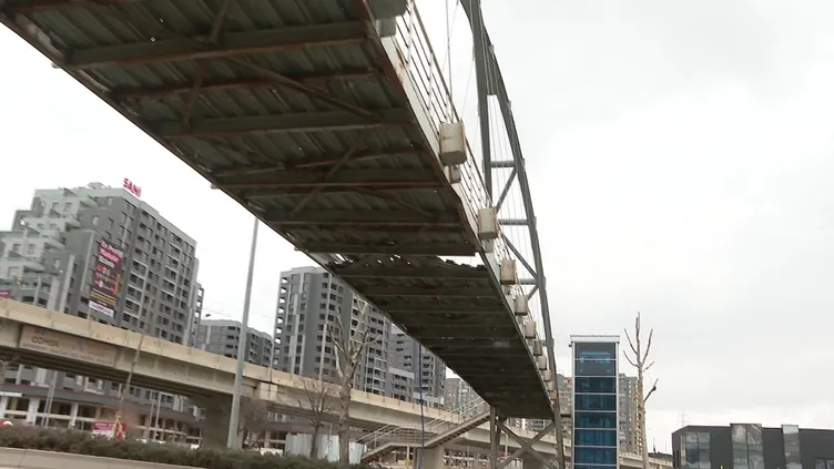 Mansur Yavaş’tan Ankaralıya ölüm yolu! Tadilat var güvenlik yok: Bitmeyen üst geçit