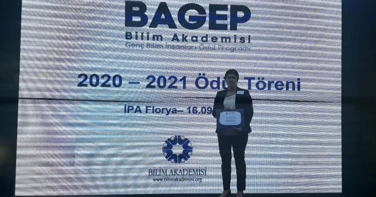 BEÜ Öğretim üyesi BAGEP ödülünü törenle aldı