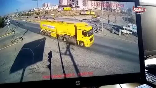 Kırıkkale'de 5 kişinin yaralandığı kaza kameralara yansıdı | Video