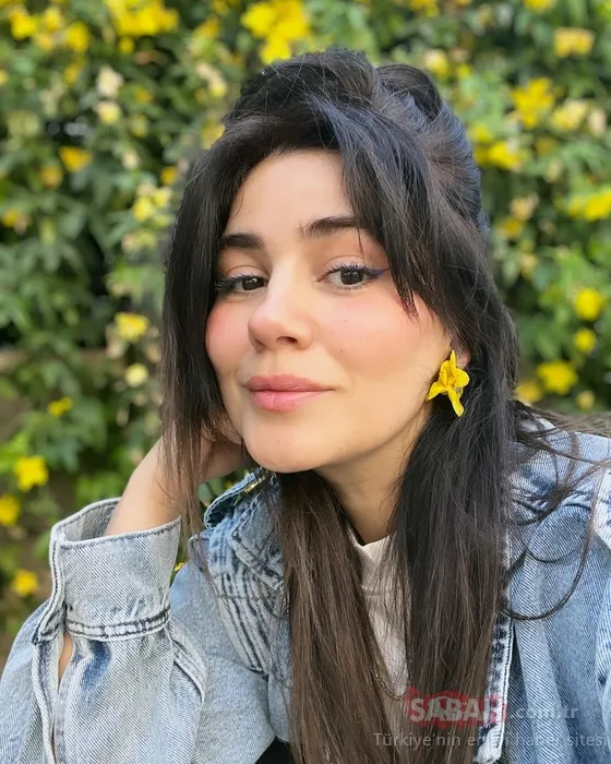 Bu tatlı kızı tanıyabildiniz mi? Şimdilerin güzel mi güzel yıldızı oldu! ’Gözler hiç değişmemiş’