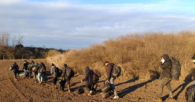 Tekirdağ’da 12 kaçak göçmen yakalandı