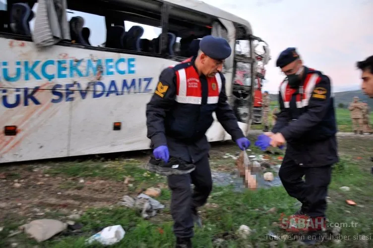 Tokat In Resadiye Ilcesinde Taziyeden Donenleri Tasiyan Otobusun Devrilmesi Sonucu Ilk Belirlemel