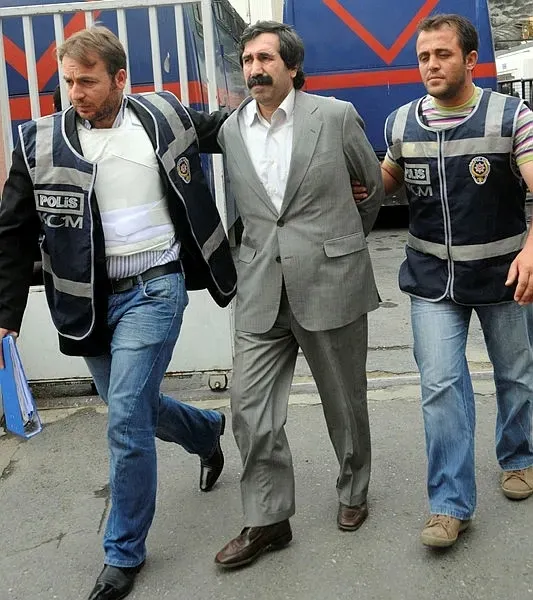 SON DAKİKA… Esnafın kabusu olmuşlardı! Sönmezler Çetesi’ne ağır darbe: Aralarında örgüt yöneticisi Mehmet Faysal Söylemez de var…