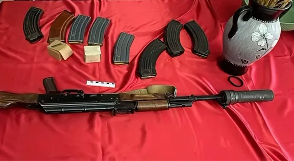 is-adamina-5-milyon-dolarlik-rehine-tuzagi-kacirilma-planinin-arkasindan-arkadasi-cikti-meger-kendini-de-kacir-1792129446136.jpeg