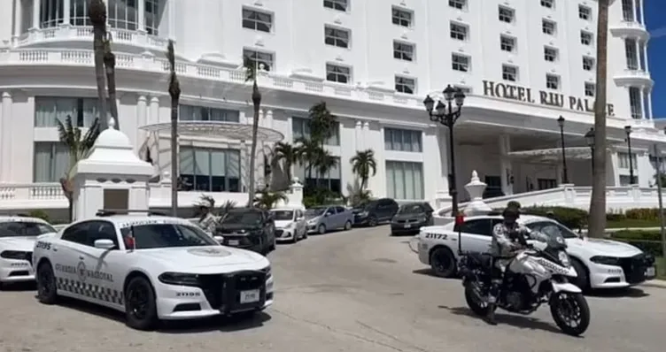 Meksika’da tatil köyünde korkunç suikast: Turistler can havliyle kaçtı