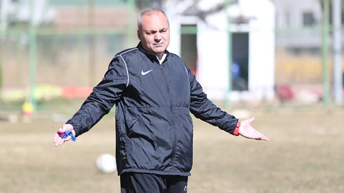 Şanlıurfaspor Teknik Direktörü Erkan Sözeri, görevinden istifa etti Şanlıurfaspor Teknik Direktörü Erkan Sözeri, görevinden istifa etti