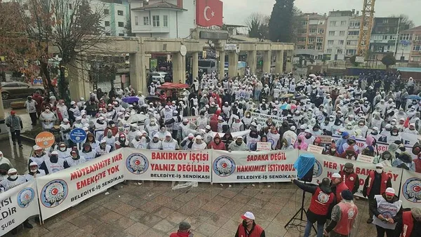 chpli-belediye-islerine-son-vermisti-ankaraya-yuruyorlar-haykiracagiz-1646539093290.jpg CHP'li belediye işlerine son vermişti! Ankara’ya yürüyorlar: