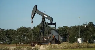 Irak, siyah petrol ihracatına başladı