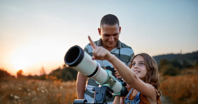 Teleskopu kim icat etti? Teleskop ne zaman icat edildi, kim buldu? İşte Teleskopu kim icat etti? Teleskop ne zaman icat edildi, kim buldu? İşte