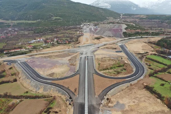 denizliyi-turizm-illerine-baglayacak-cevre-yolu-projesi-bu-yil-tamamlanacak-1643972467487.jpg