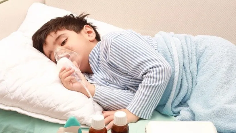 Çocuk hastalıkları uzmanı uyarıyor! Omicron çocuklarda bu belirtiyle ortaya çıkıyor
