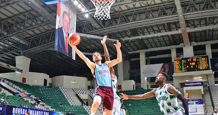 Trabzonspor, Bursaspor Basketbol’u devirdi!
