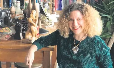 Terasta ev eşyası satışı