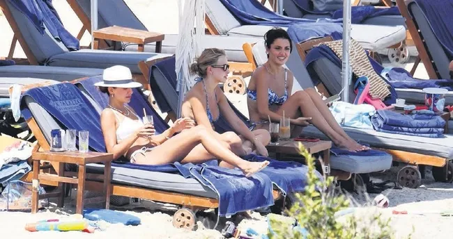 Kardeş ve yeğenle tatil