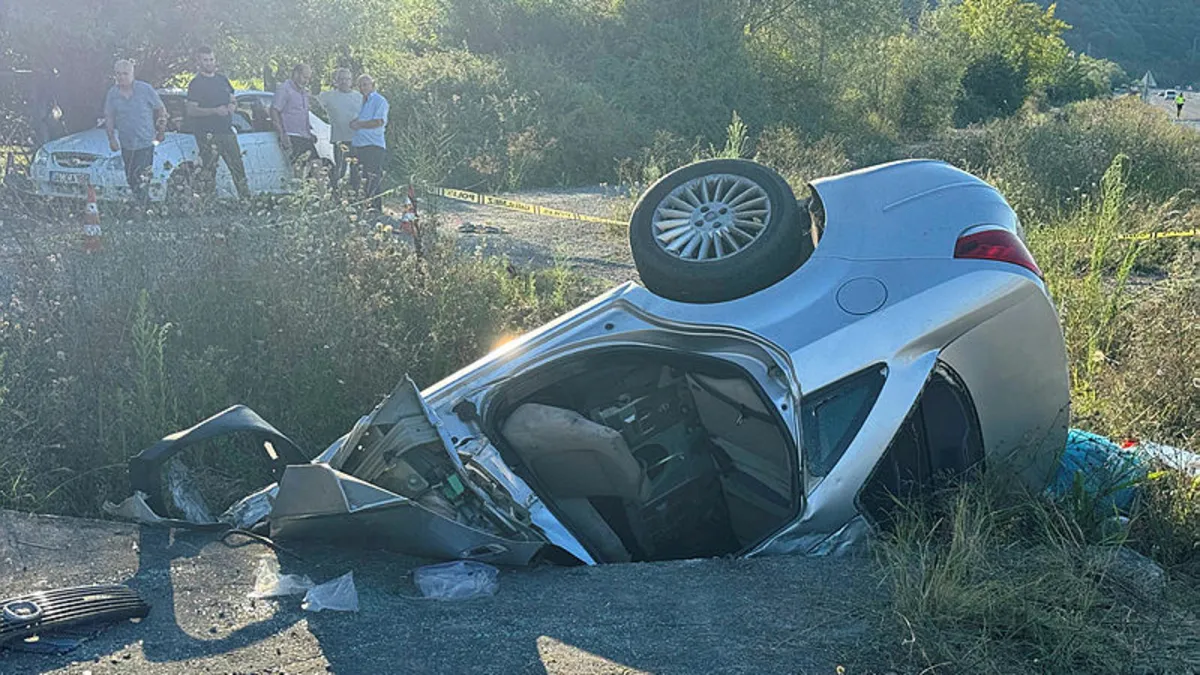 Bartın’da araç kanala devrildi: 1 kişi öldü, 3 kişi yaralandı! Bartın’da araç kanala devrildi: 1 kişi öldü, 3 kişi yaralandı!