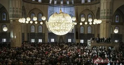 İzmir bayram namazı saati 2023 Ramazan için belli oldu! Diyanet ile İzmir’de bayram namazı saat kaçta kılınacak?