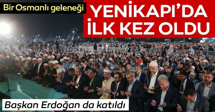 Yenikapı’da Enderun teravih namazında yüzbinlerce kişi saf tuttu