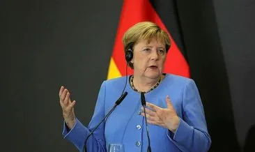 Angela Merkel’in hatıra oyuncağı olay yarattı!