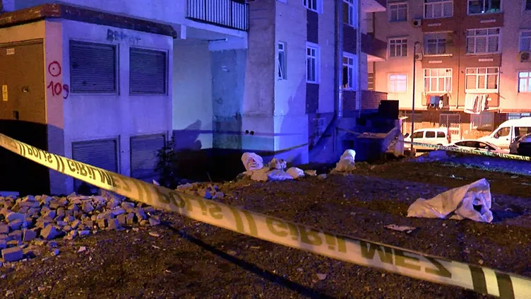 Güngören’de korkunç manzara: Oyun oynayan çocuklar boş arazide ölü bebek buldu!