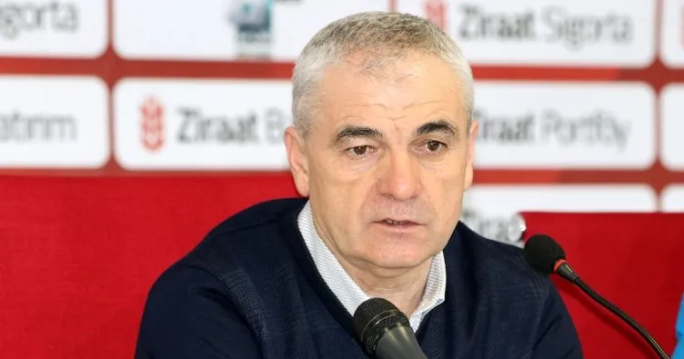 Sivasspor teknik direkörü Rıza Çalımbay: Yenilmeden elendik, buna çok üzüldüm
