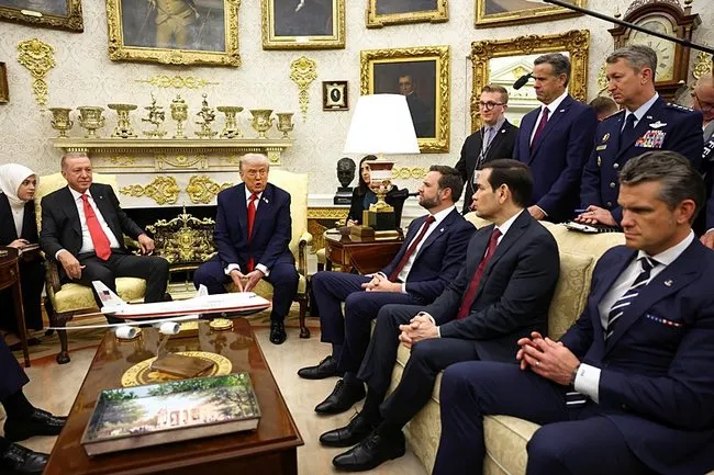 Oval ofis'te çekilen bir görüntü