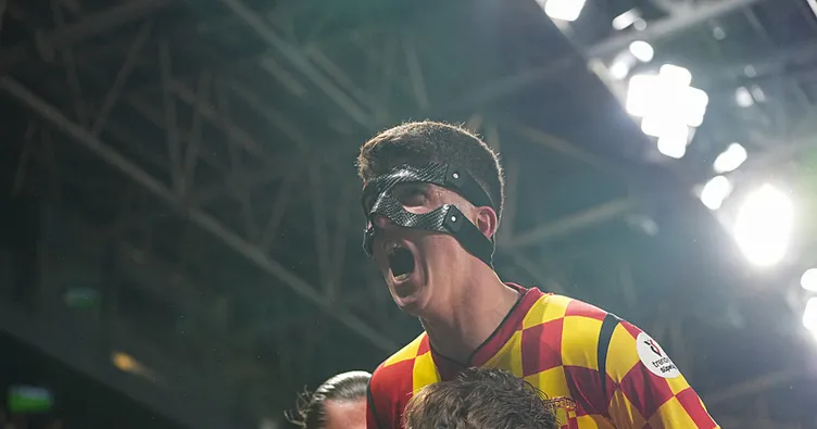 Göztepe, 1 puanı 90+4’te kurtardı! Kubilay Kanatsızkuş sahneye çıktı...