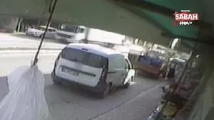 Motosikletliler birbirine çarptı, sürücü karşı yönden gelen kamyonun altına girdi | Video