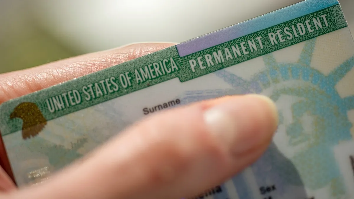 Green Card başvuruları başladı mı, ne zaman? Green Card başvuruları bu yıl ücretli mi olacak?