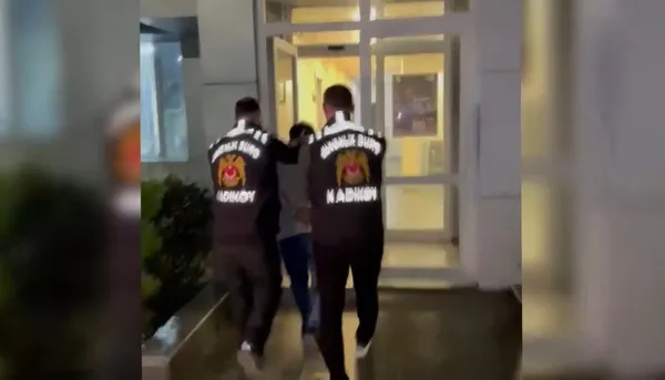 kadikoyde-tabancayla-havaya-6-el-ates-acip-intihar-girisiminde-bulundu-1791492706952.jpg