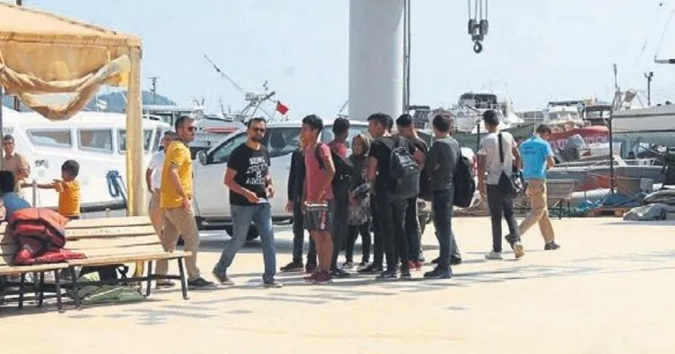 53 kaçak göçmen botta yakalandı