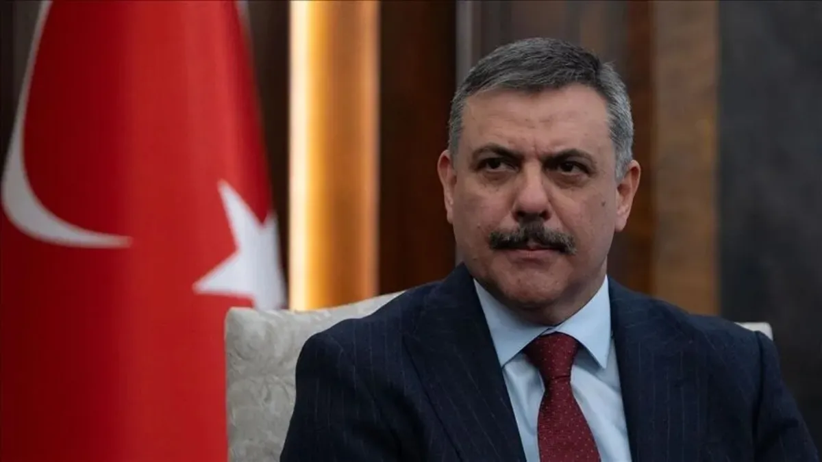 Bakan Çiftçi tribün skandalına sessiz kalmadı: Holiganizme asla geçit vermeyeceğiz! haber görseli