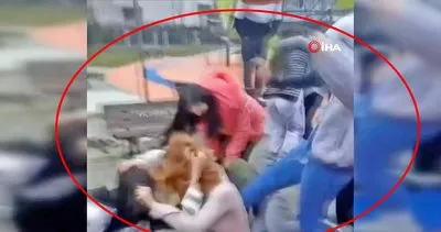 Son dakika! Bursa’da utanç verici görüntü! Genç kızlar erkek yüzünden tekme tokat kavga etti | Video