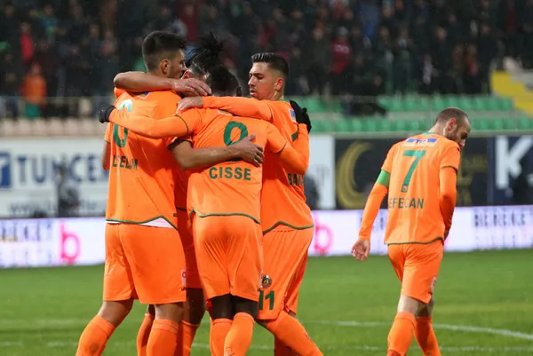 super-ligin-futbolcu-fabrikasi-alanyaspor-1625115651919.jpg