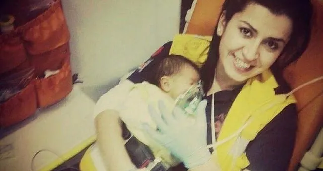 Yaralıya müdahale ederken araç çarpan sağlıkçı anne, yaşam savaşı veriyor