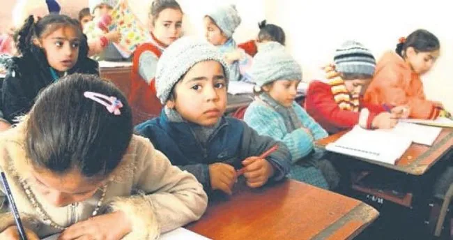 Türkiye’deki Suriyeli çocuklara okul yapılacak