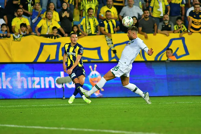 baskentte-gol-sesi-cikmadi-ankaragucu-0-0-konyaspor-1659992250737.jpg