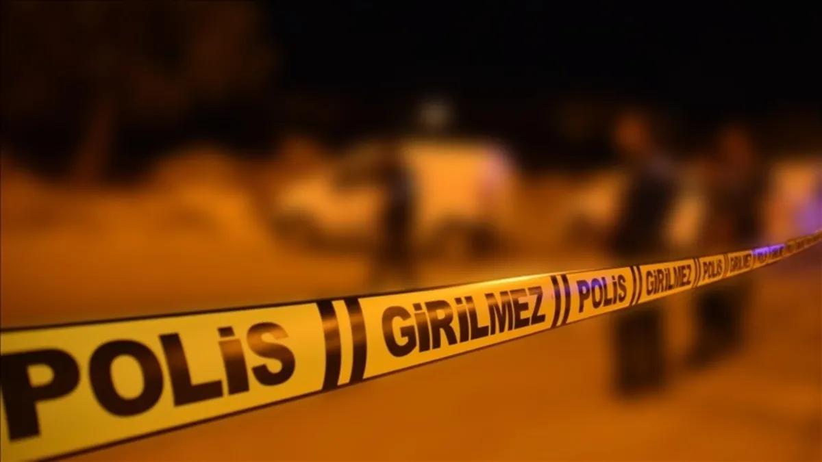 Sultangazi'de silahlı kavga: 1'i ağır 2 yaralı Sultangazi'de silahlı kavga: 1'i ağır 2 yaralı