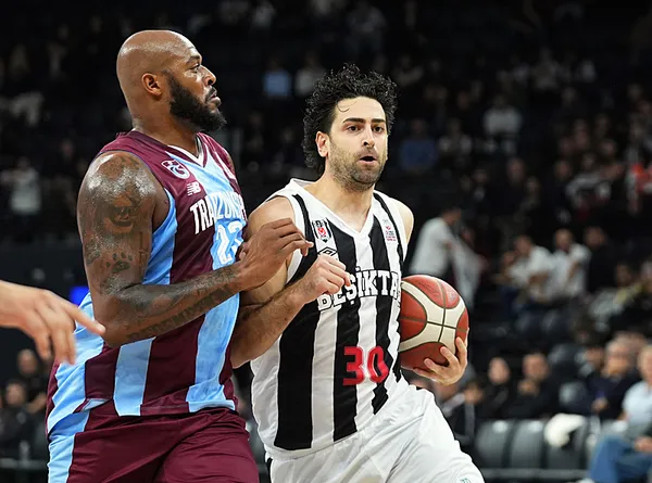 potada-besiktas-trabzonsporu-maglup-etti-1791222784942.jpeg