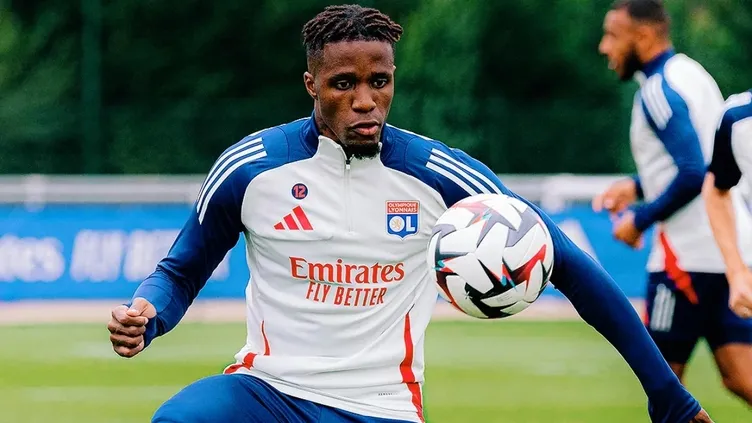 SON DAKİKA HABERLERİ: Fransa’da Wilfried Zaha şoku yaşanıyor! Lyon’da aradığını bulamadı: Öyle bir gerçek ortaya çıktı ki...