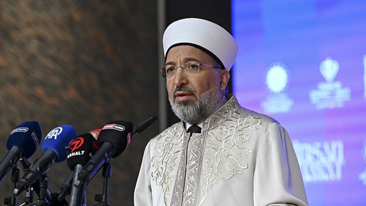Diyanet İşleri Başkanı Arpaguş’tan İstanbul’un fethi paylaşımı: Bir medeniyet tasavvurunun sembolü olmuştur Diyanet İşleri Başkanı Arpaguş’tan İstanbul’un fethi paylaşımı: Bir medeniyet tasavvurunun sembolü olmuştur