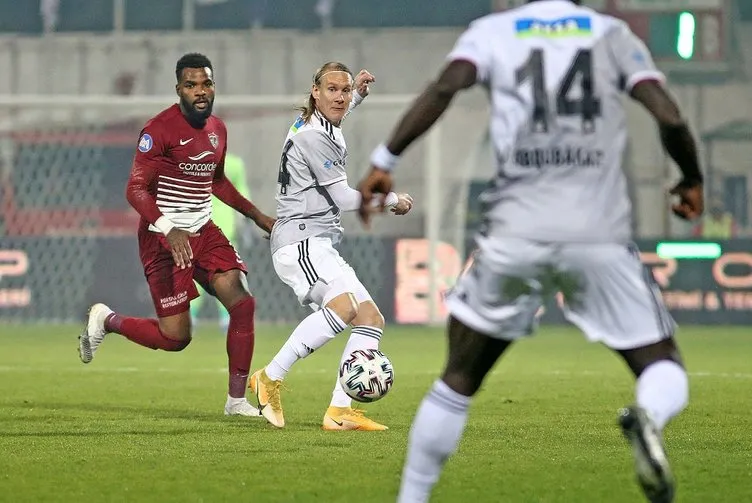 Hatayspor - Beşiktaş maçına damga vuran o pozisyonu yorumladı... Çok açık penaltıydı!