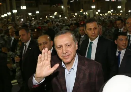 Cumhurbaşkanı Erdoğan Mescid-i Nebevi’yi ziyaret etti